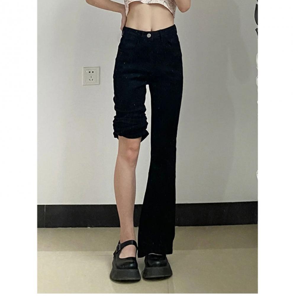 Black slightly flared jeans for women in spring and autumn are versatile. The new high-waisted Korean style slimming flared trousers for spring and summer are trendy pic 8