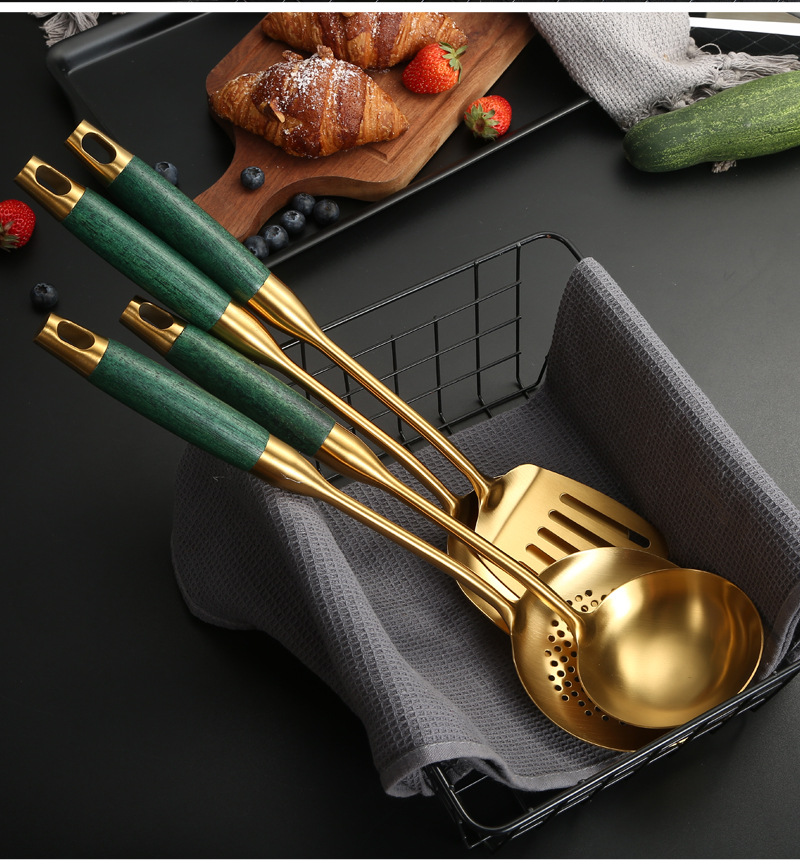 跨境新款金色烹饪锅铲汤勺大漏面捞煎铲饭勺不锈钢木柄厨具六件套详情13