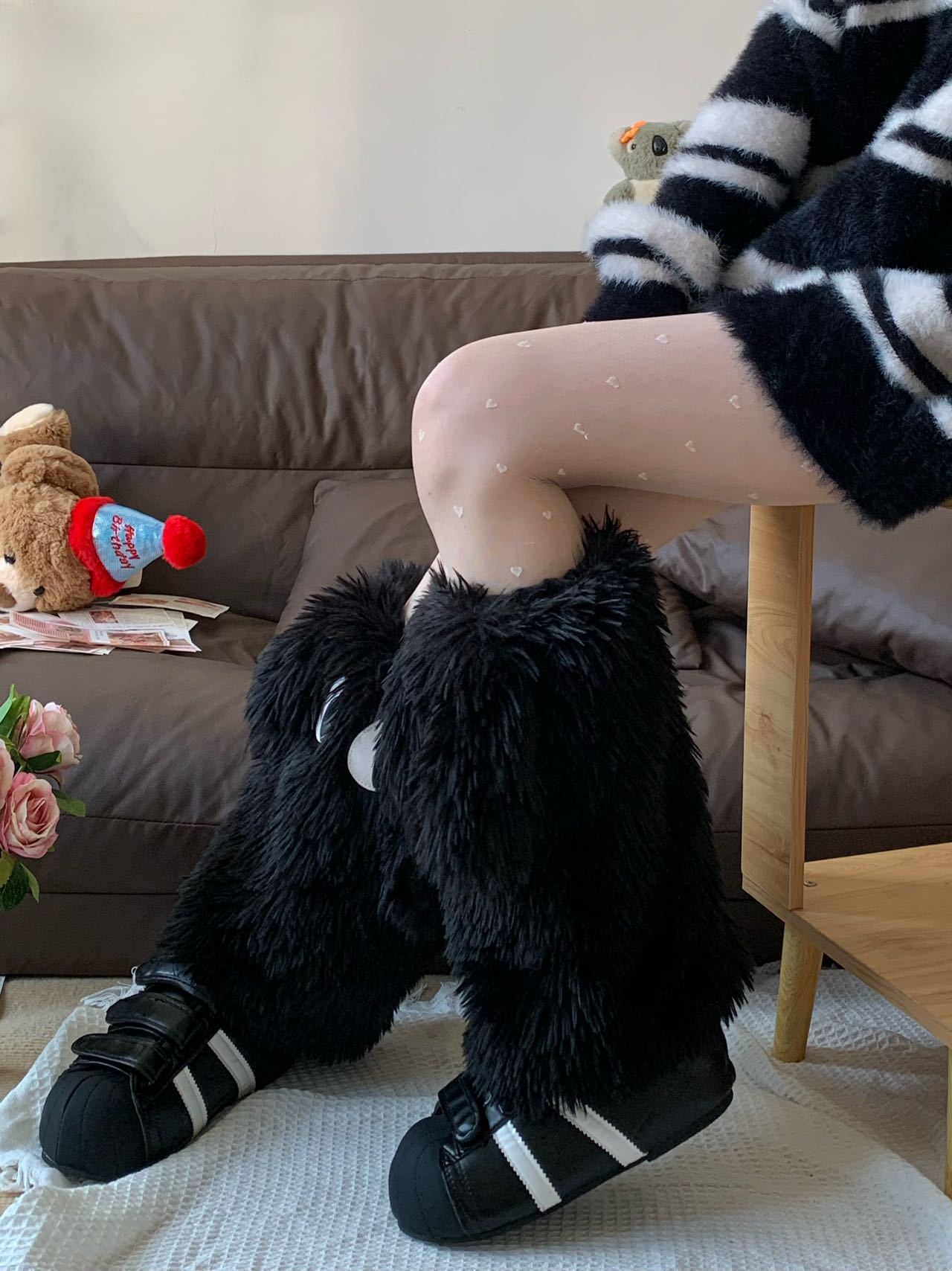 原创Y2K怪怪眼毛绒时尚保暖袜套毛毛腿袜保暖加厚腿套堆堆袜脚套详情22