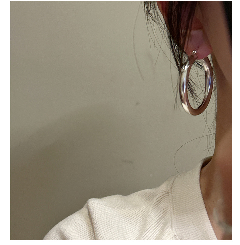 S925 sterling silver Korean version, niche design, large ear loops, smooth ear buckles, fashionable and individual Korean style blogger earrings and earrings pic 18