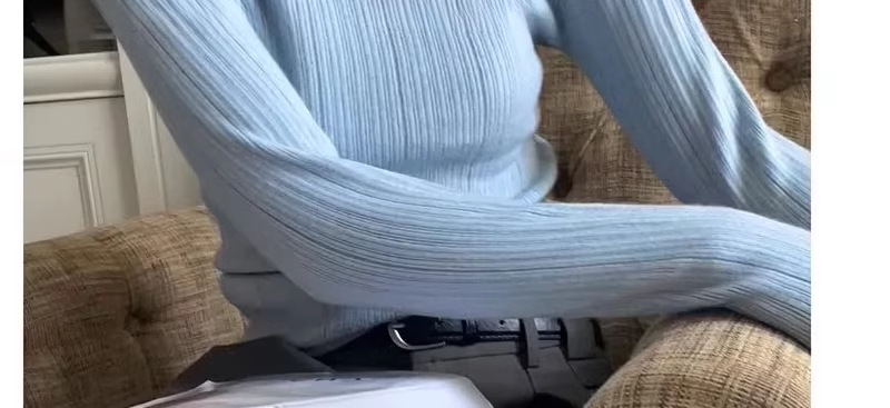 A light purple semi-high neck slim-fit innerwear with a knitted sweater for women in the spring of 2026 is a stylish and unique thin base layer pic 24