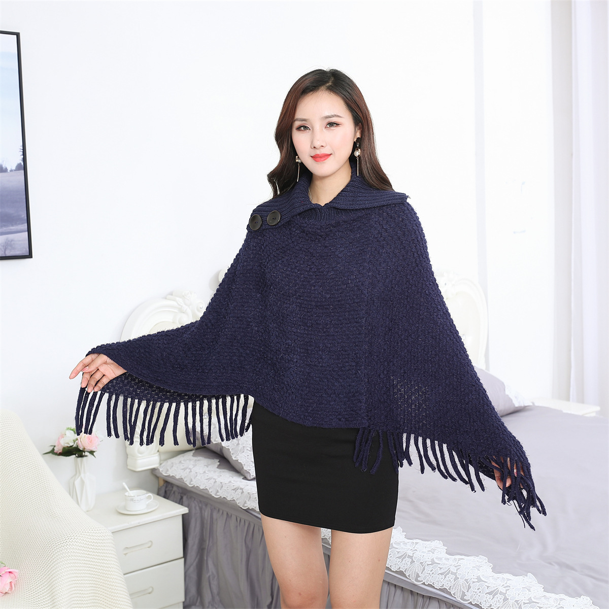 秋冬新款高领纽扣流苏女款斗篷披肩冬季保暖斗篷欧美时尚针织衫详情25