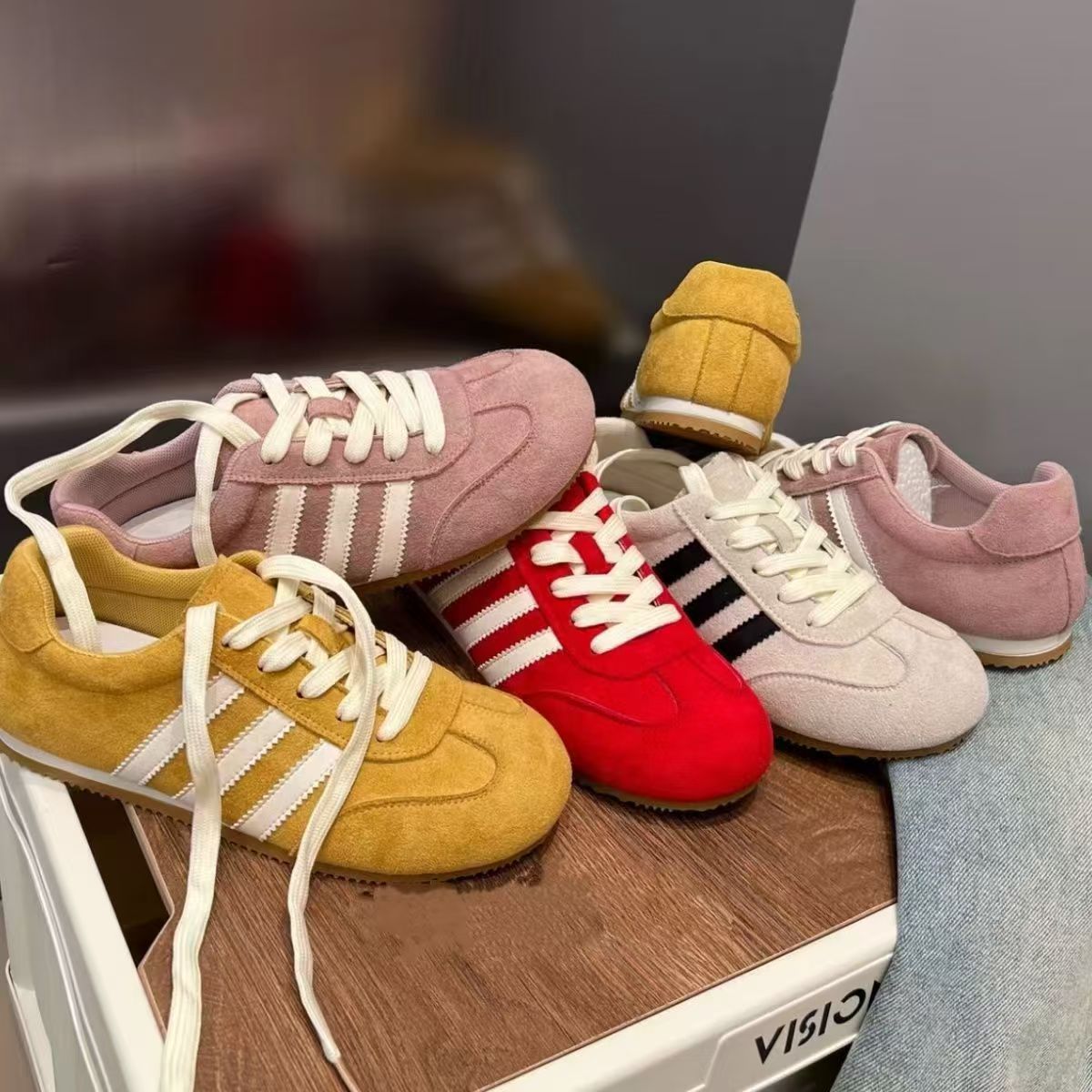 2025新款轻便小白鞋夏季百搭三杠阿甘德训休闲运动女板鞋详情8