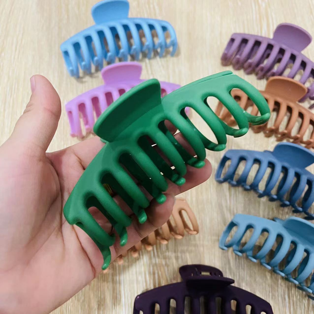 【 Zone 1-5 】 No. 194 / Matte keel gripper 12/ Pack 1200/ box Korean ins Large Gripper Elegant Style Hair Clip Simple Hair clip Hair clip Women Semi-tied Hair matte Gripper wholesale pic 5