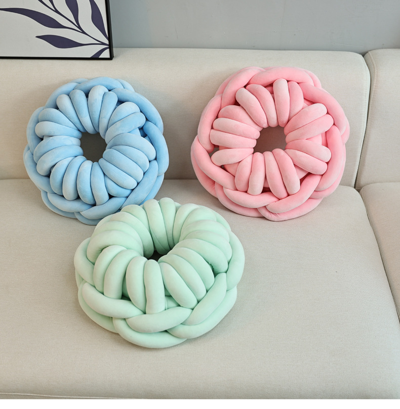新款现代简约北欧风甜甜圈抱枕环形打结抱枕创意毛线编织坐垫靠垫详情14