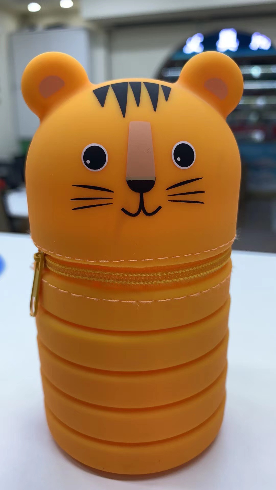 学生笔袋文具硅胶笔袋卡通可伸缩笔筒文具学习用品厂家批发可定详情11