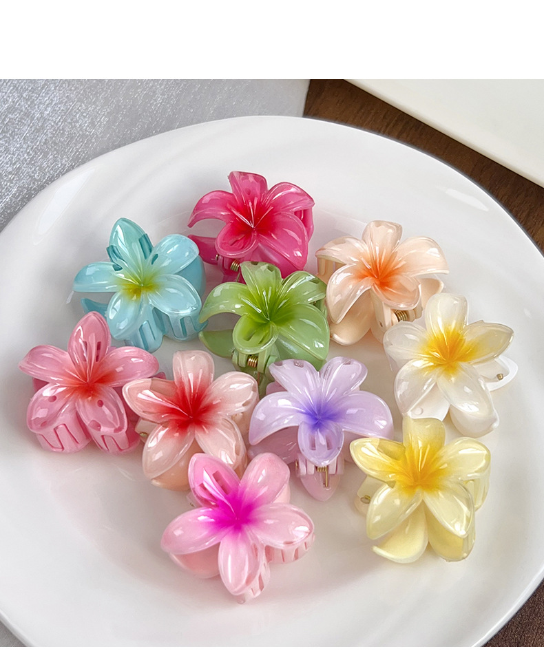 Romantic, elegant, beach vacation, small frangipani hair clip, shark clip, back clip, hair clip, half clip pic 6