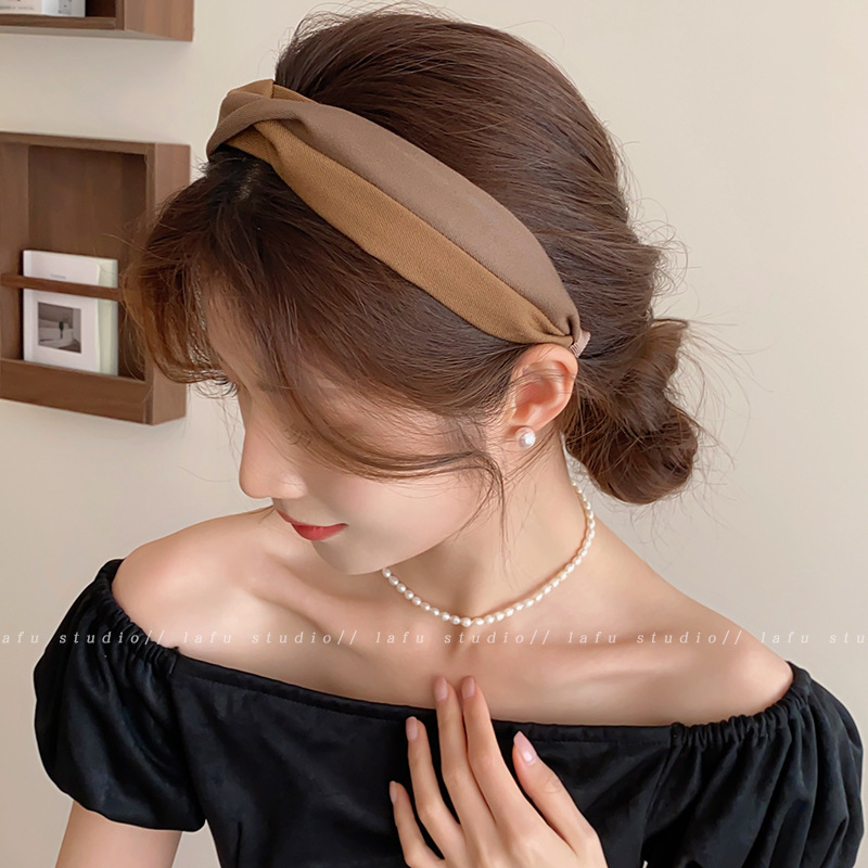 Retro, simple and versatile hairpins and headbands, Korean wide-edge pressure headbands for girls, popular headwear, face wash hair bands and hair bundles pic 2