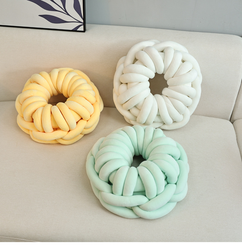新款现代简约北欧风甜甜圈抱枕环形打结抱枕创意毛线编织坐垫靠垫详情17