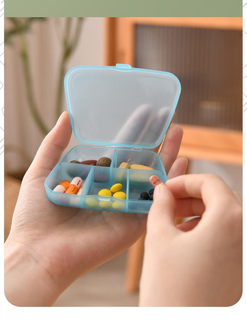 The new 5-compartment small medicine box, pill box, portable tablet packaging and storage box, shaker cup accessory can be printed with logo pic 3