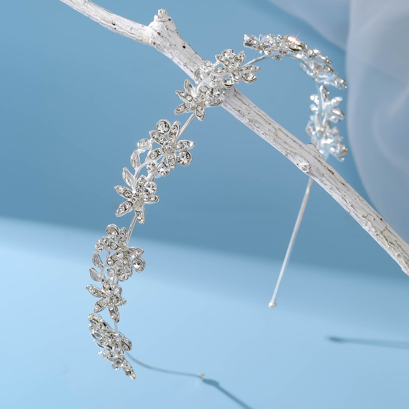 Summer headband: Silver, simple and fresh, ladylike, Instagram influencer style headband. Sweet diamond-encrusted headband pic 6