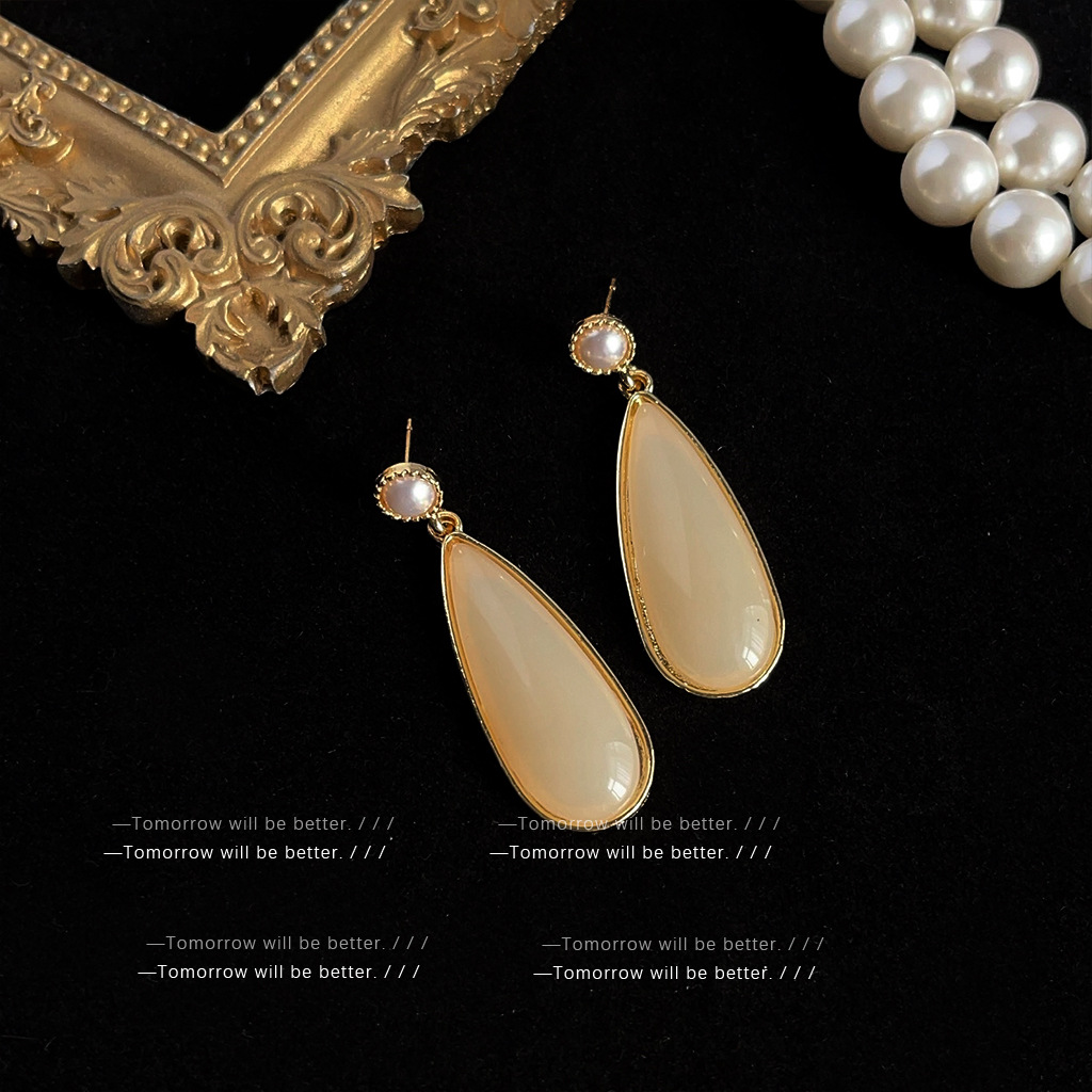 vintage high-end earrings, niche light luxury fashion, mid-style stud earrings, artistic temperament, fashionable earrings pic 63