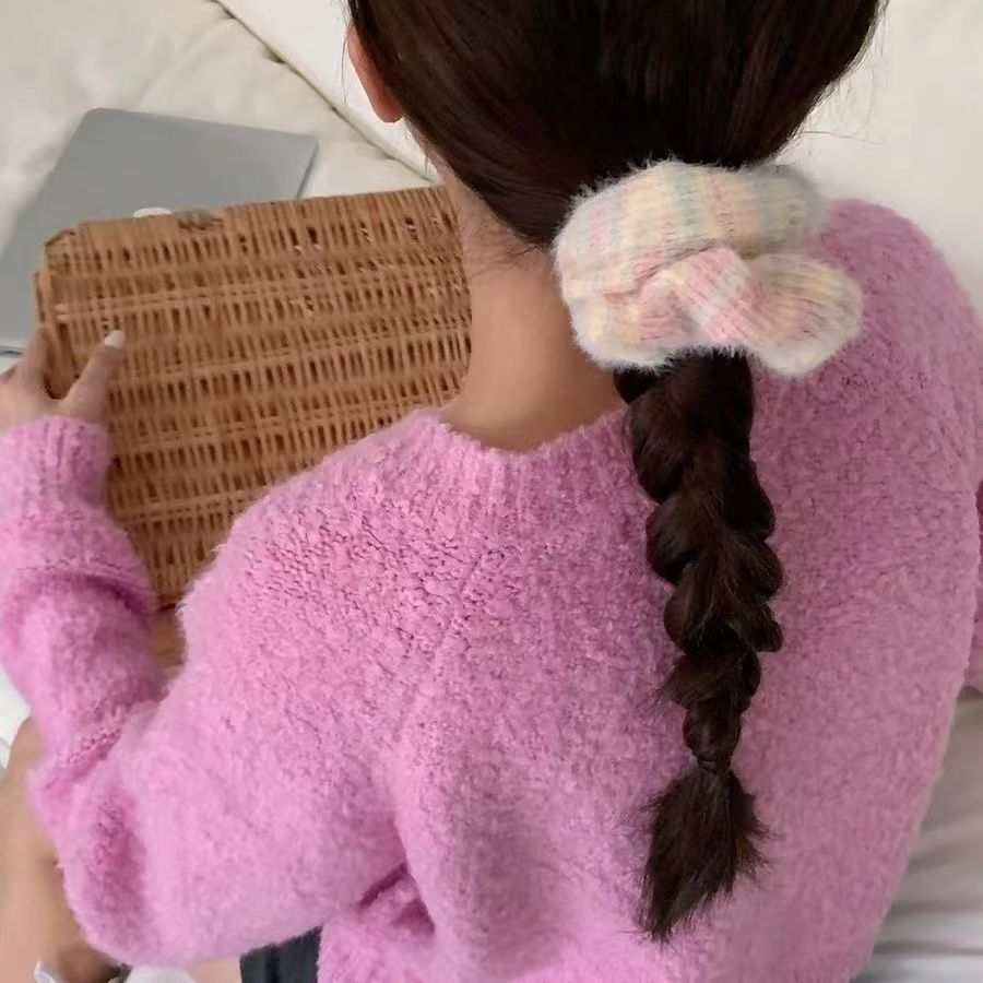 The new sweet and soft woolen lace large intestine hair band for autumn and winter is a versatile and cute hair tie for girls pic 2