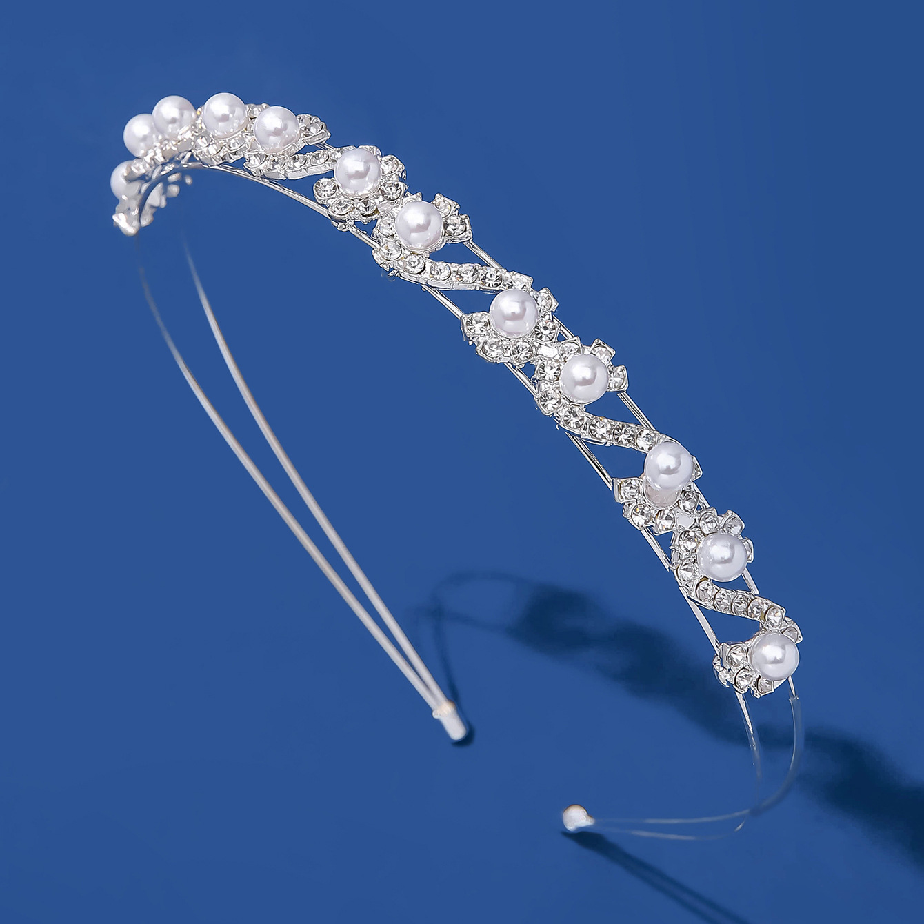 厂家直销新娘皇冠婚纱礼服头饰生日成人礼演出百搭水钻王冠发箍详情9