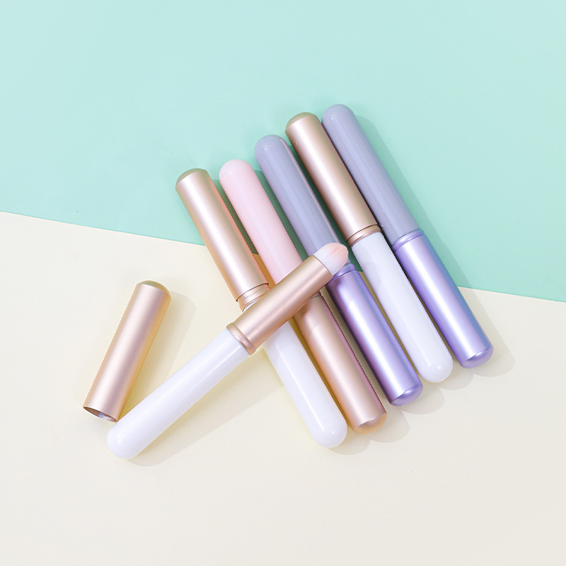 便携化妆刷迷你带盖圆头唇刷晕染刷遮瑕刷唇膏口红刷美妆工具批发详情8