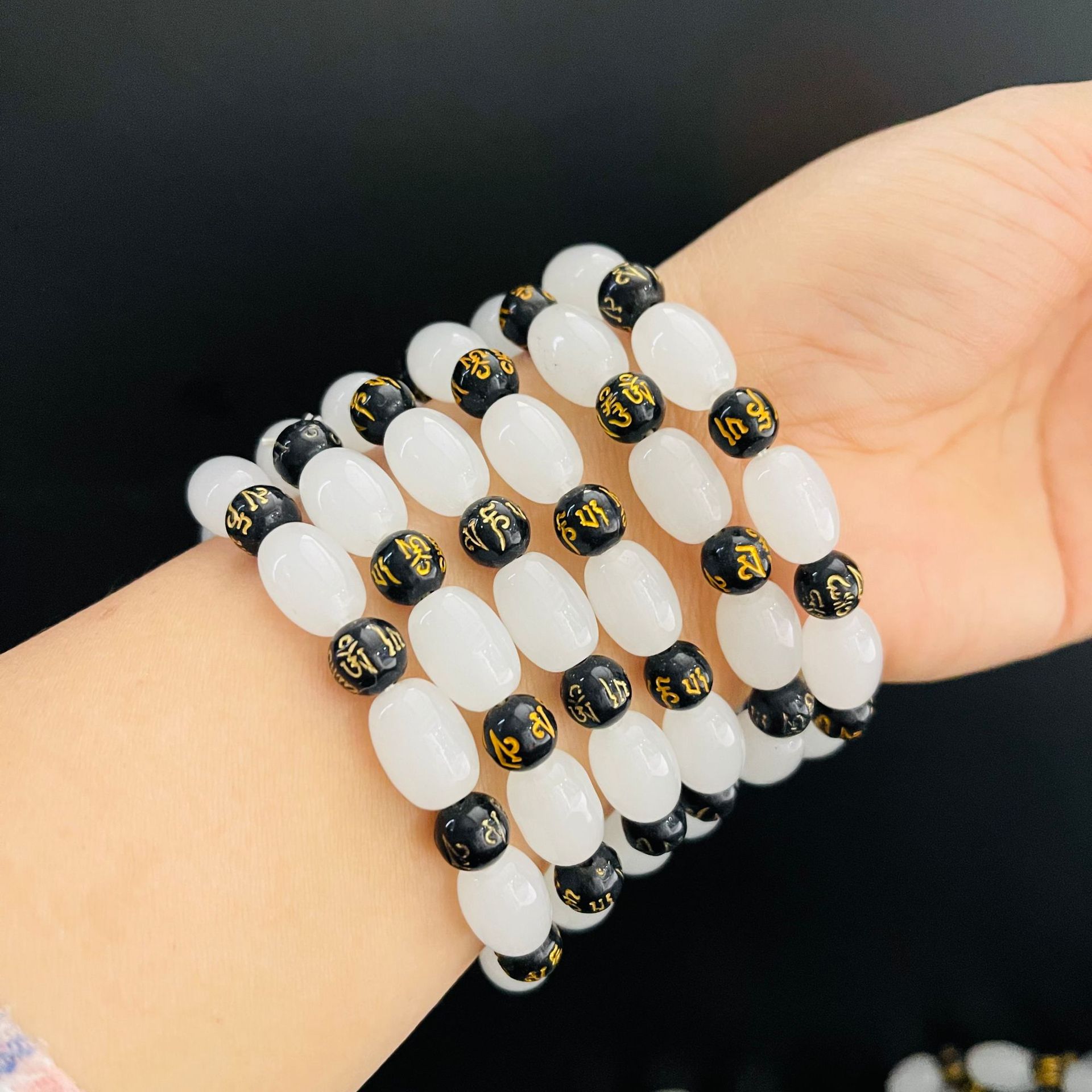 【1-8 Zone 】 10x14mm (Jujube Jade with Black six-character) bracelet 50 per bundle 10x14mm (Jujube Jade with black six-character) bracelet for men and women, versatile bracelet 1 yuan, wholesale from street stalls pic 1