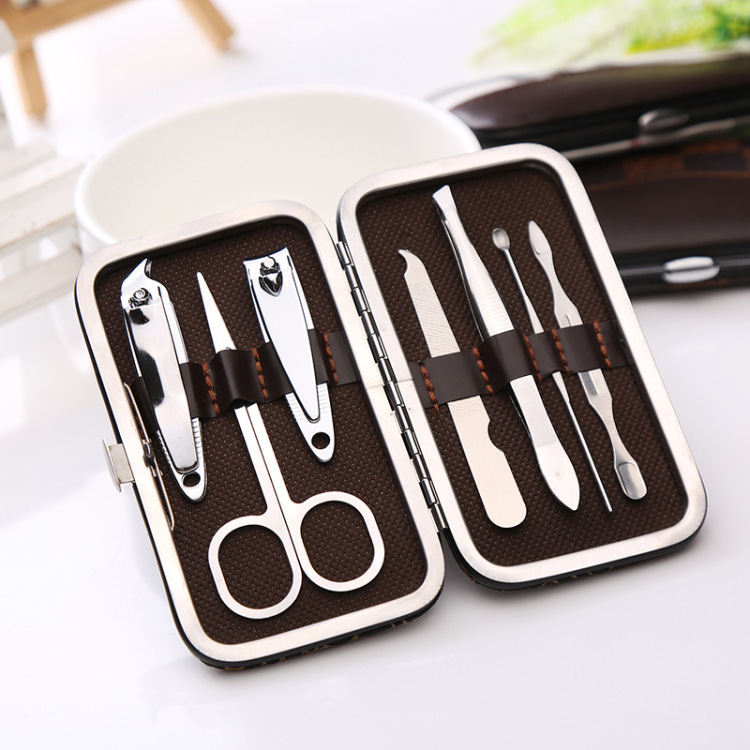 7 pieces of nail clipper sets, decoration nails, beauty and nail care tools, nail clippers, stainless steel nail clippers for foot and hand care in stock pic 4