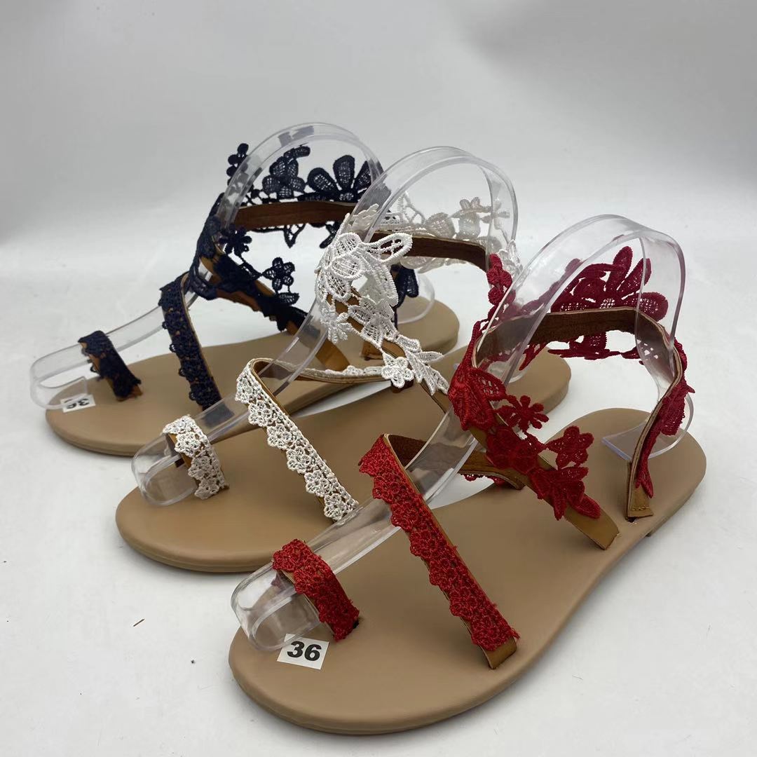Clearance sale of the new summer style European and American fashion flip-flops flat sandals for women to wear outside, large-sized flip-flops and beach sandals pic 9