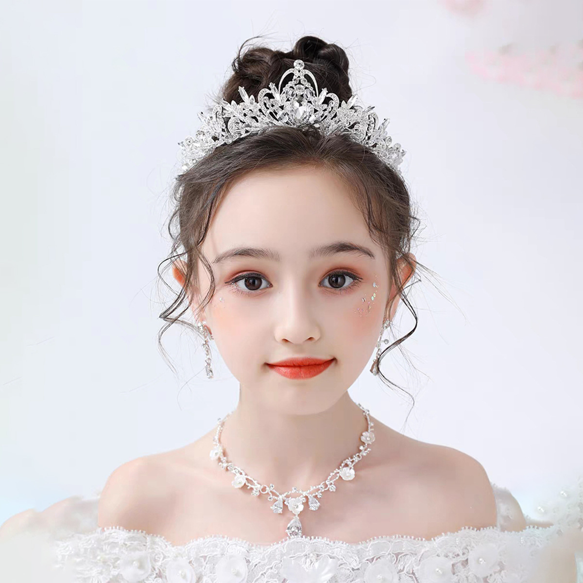 新娘头饰王冠结婚奢华大气日韩婚纱发饰十八岁生日成年礼水晶皇冠详情2