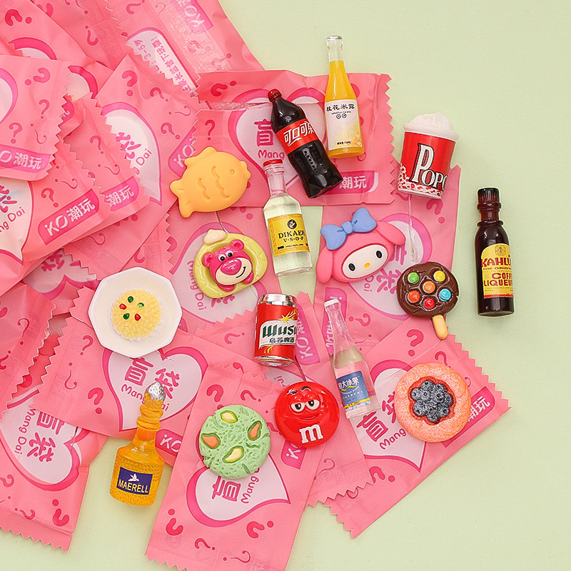 Independent wine bottles, blind bags, resin food and play bottles, mini food and snack models, role-playing decorations and ornaments pic 3