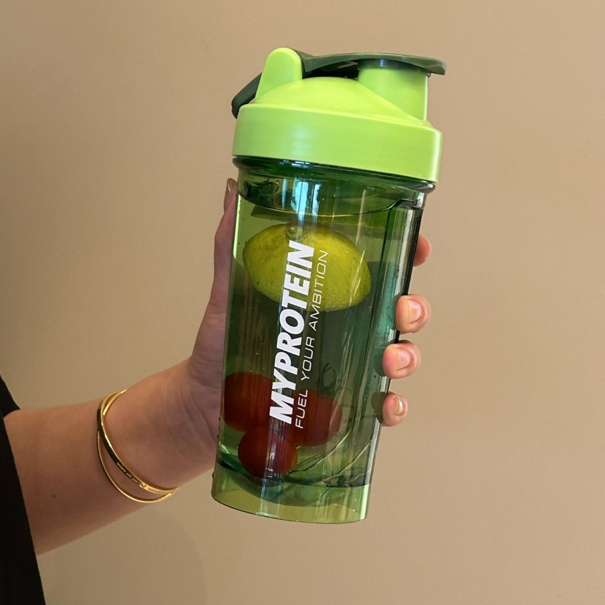Shake Cup Sports and fitness protein powder milkshake cup with scale, large capacity, high-temperature resistant food-grade plastic water cup pic 4