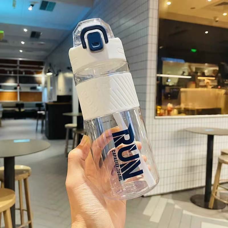 新品运动大容量字母印花吸管杯塑料杯健身户外学生水杯便携随身杯详情4