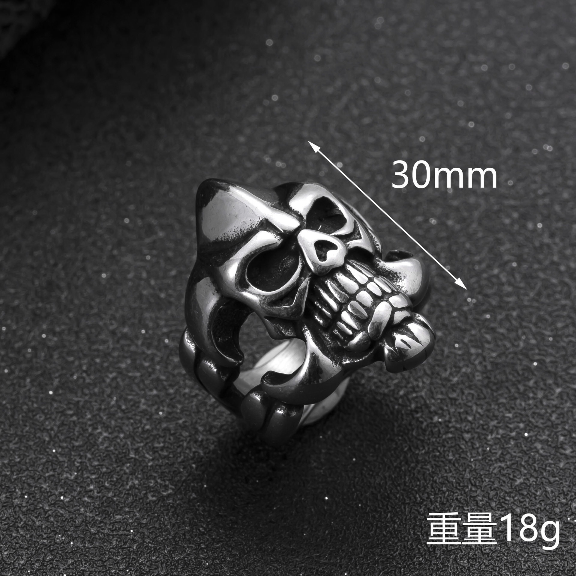 跨境新品不锈钢饰品个性朋克风男士指环铸造骷髅头钛钢戒指批发厂详情11