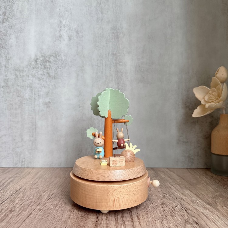 木质手工创意音乐盒儿童生日礼物旋转木马女孩跳舞八音盒跨境出口详情21