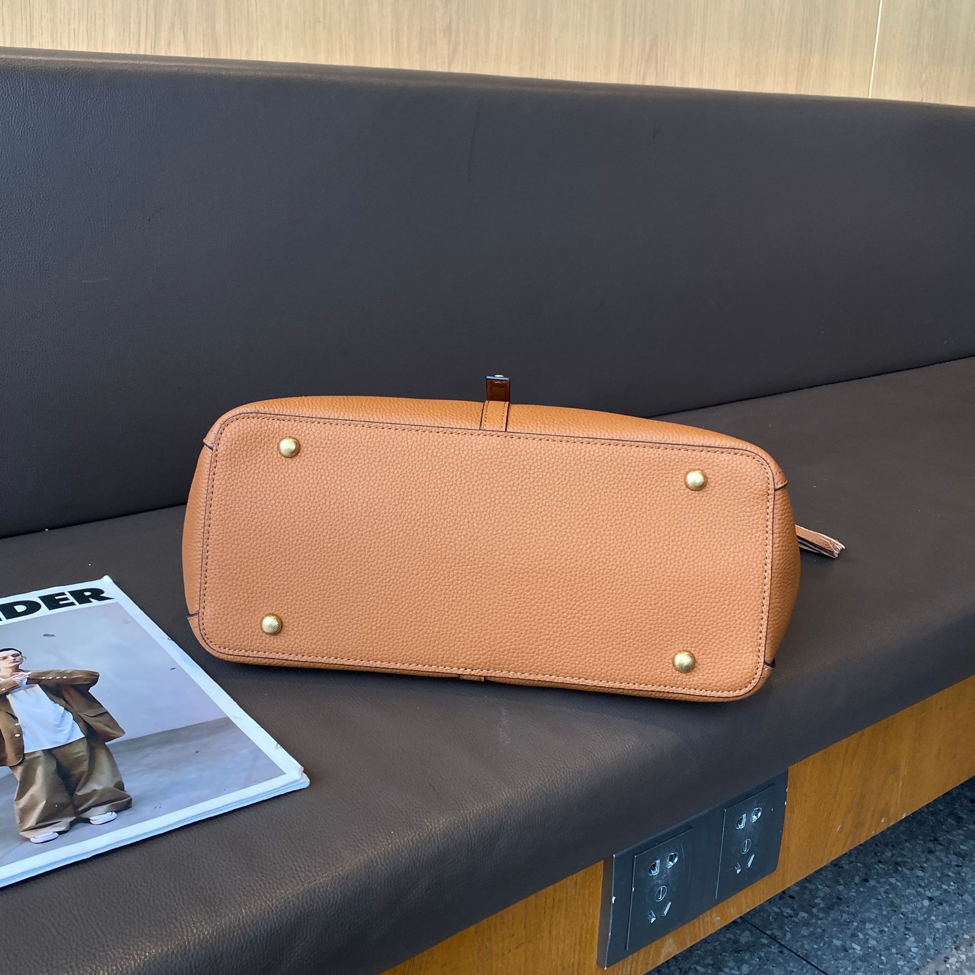 真皮手提包女头层牛皮托特包大容量水桶包真皮女士包包单肩斜挎包详情54