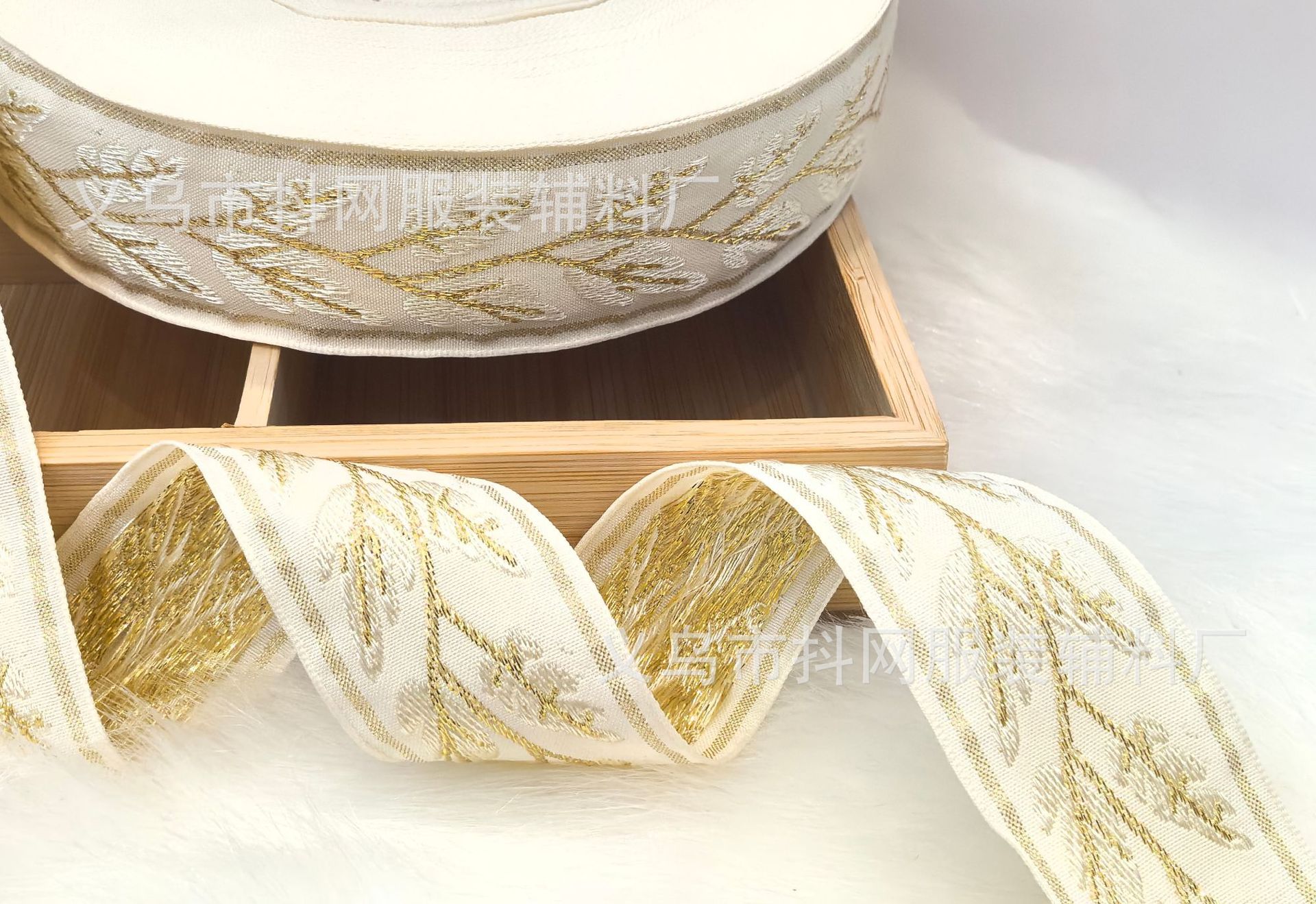 3.5-4cm白底金丝民族风织带手工diy蝴蝶结织带演出服装辅料批发详情14