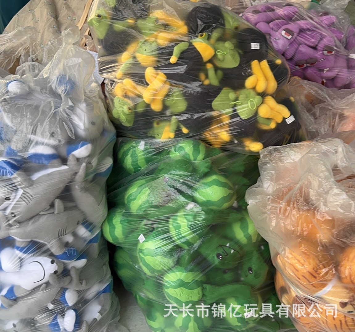 跨境新品AI美国山海经毛绒玩具tungtungsahur毛绒公仔玩偶现货详情2