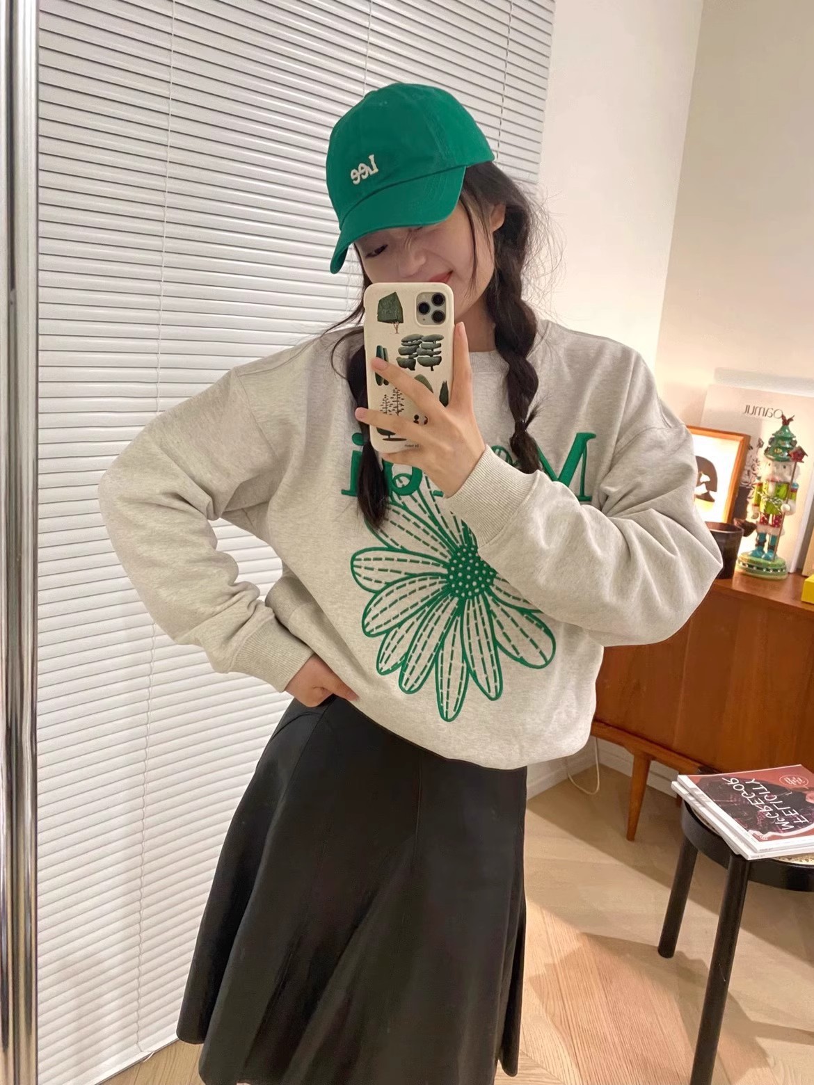 现货韩国潮牌Mardi卫衣女小雏菊24新款印花圆领上衣一件代发详情36