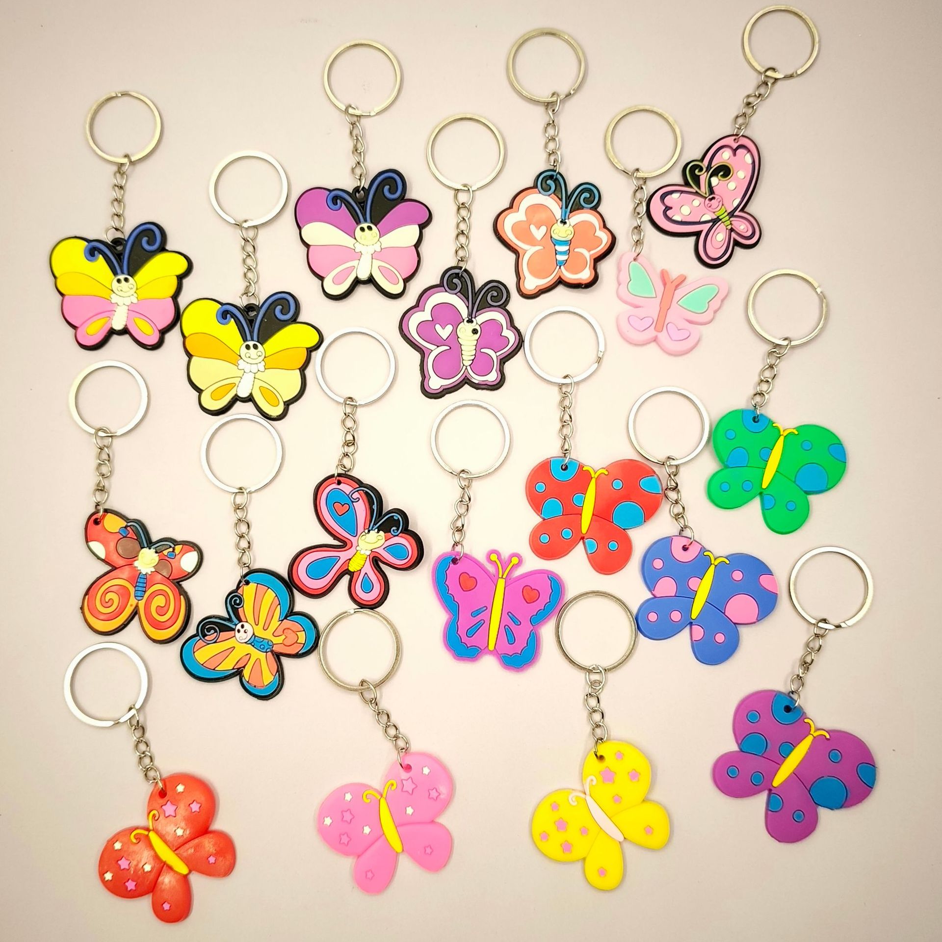 跨境热卖蝴蝶软胶钥匙扣儿童钥匙扣幼儿园小学生开学日分享详情8