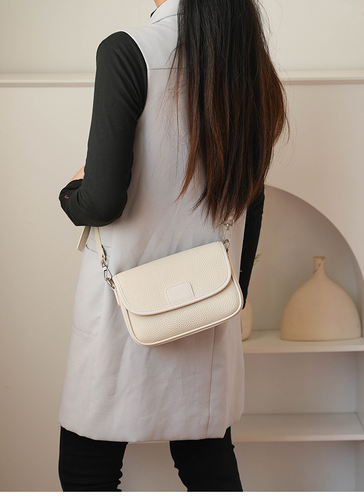 潮流女包包2025新款跨境外贸纯色PU斜挎包女小包女士单肩包小方包详情2