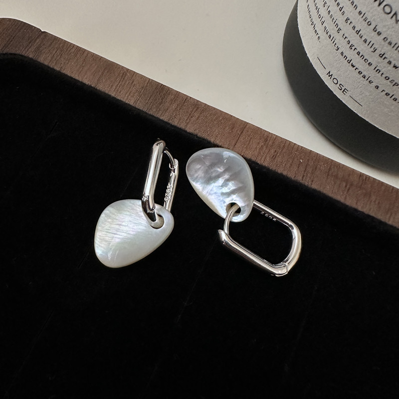 S925 sterling silver Korean version, niche design sense, irregular-shaped white shell earrings, Korean fashion, INS style texture earrings pic 7