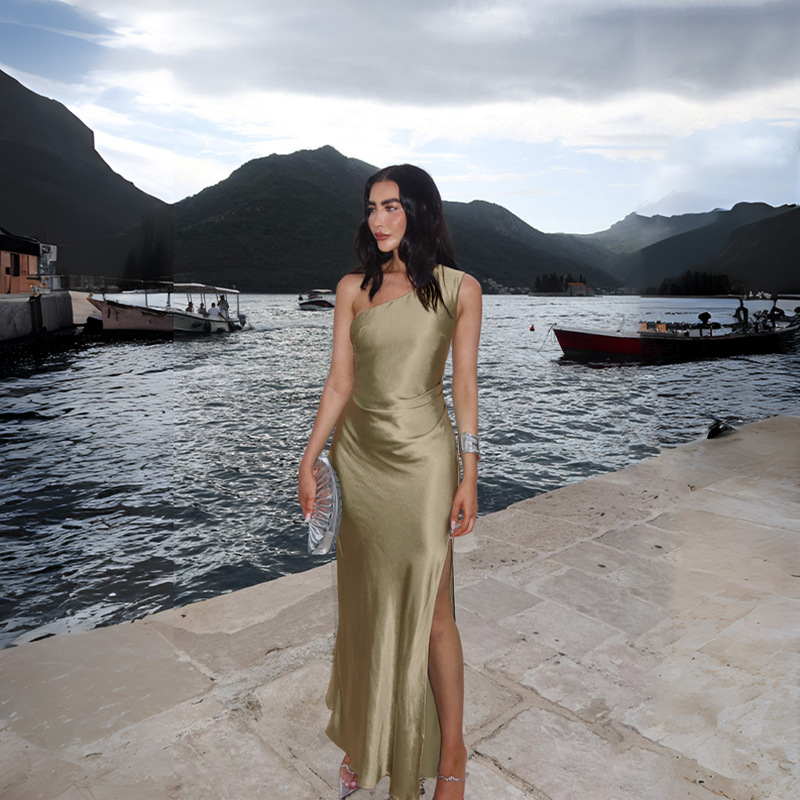 Cross-border Amazon 2024 Spring/Summer, European and American style, slimming, single-shoulder, socialite style, slit, sexy satin dress for women pic 46