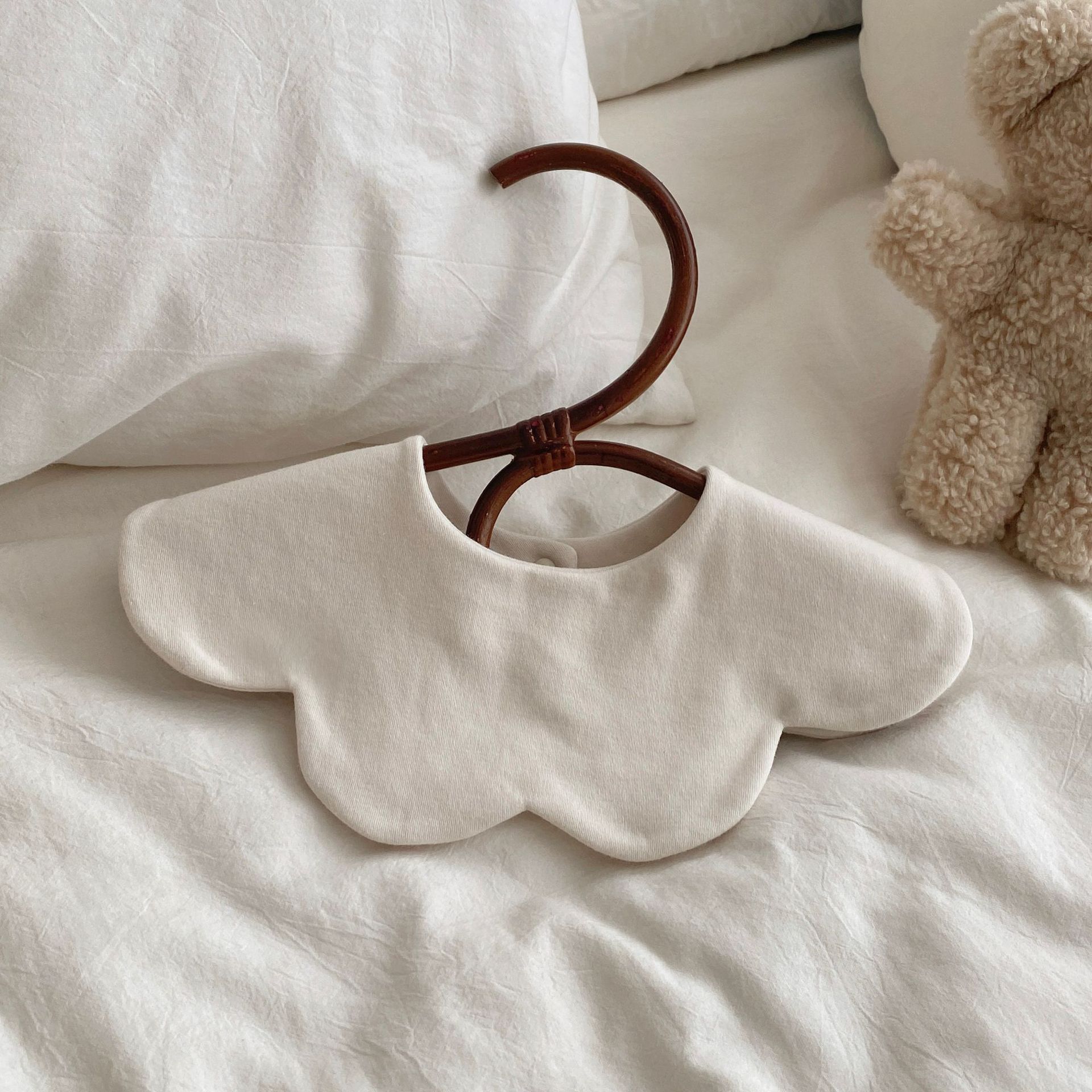 婴儿口水巾宝宝纯棉A类花瓣围兜纯色加厚双面口水巾秋冬1-3岁详情21