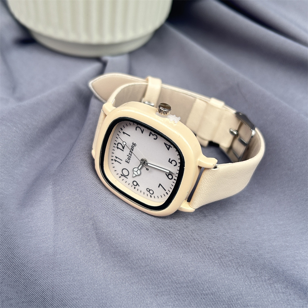 奶茶杏色方形皮带手表女学生党网红高颜值小众高级感简约广州腕表详情6