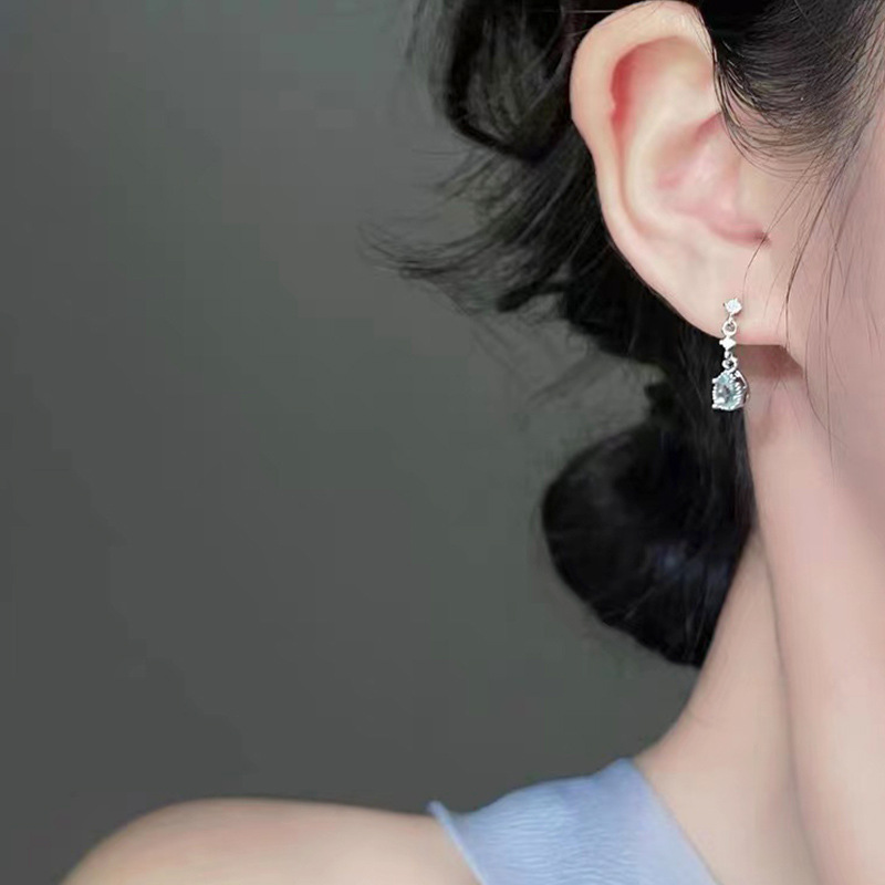 韩系小红书同款瓦尔登湖蓝色水滴耳钉女小众设计甜美S925银针耳饰详情3