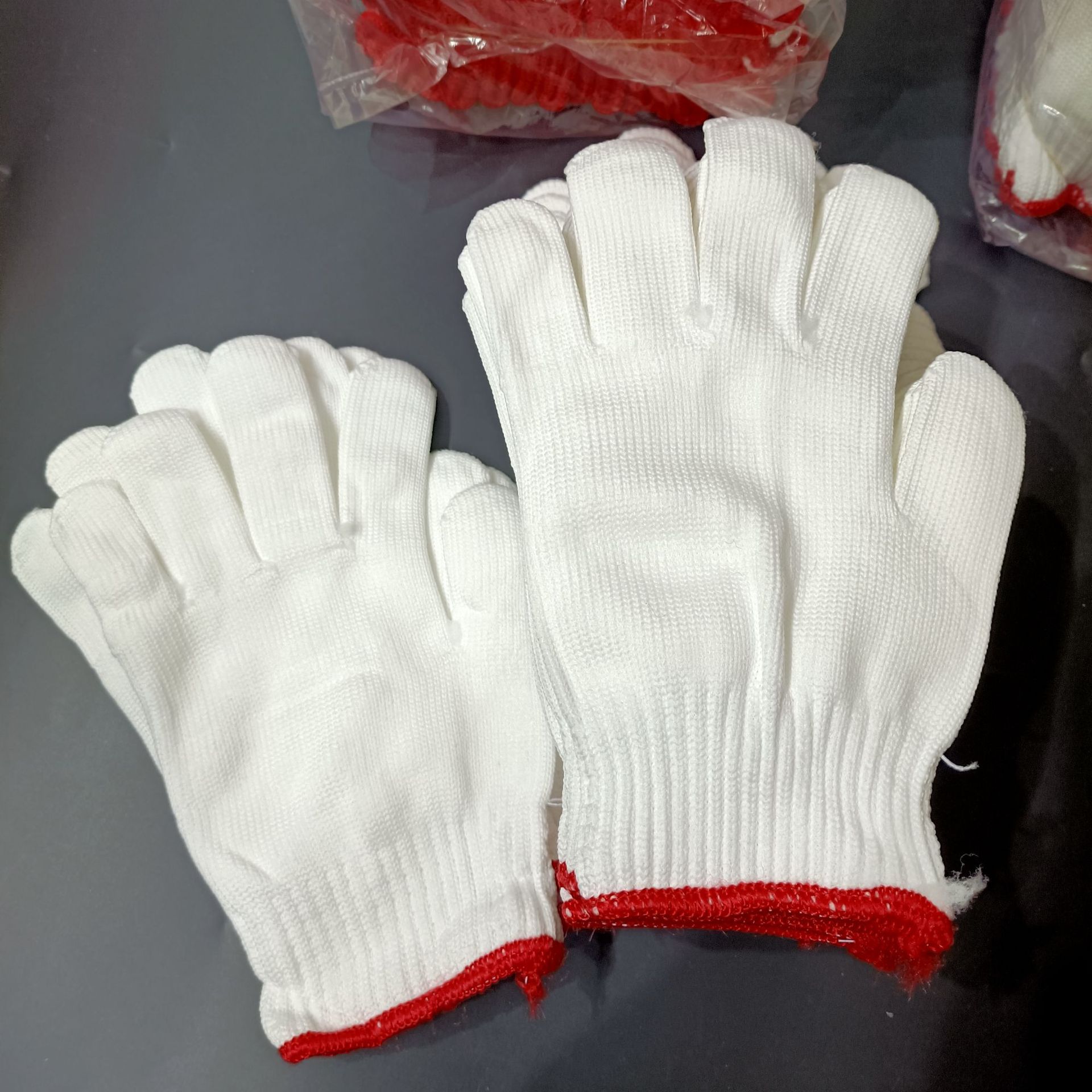 【2-14 】 7-needle nylon gloves 720 yuan per piece. Labor protection gloves, nylon for both men and women, work gloves, white gloves, protective and wear-resistant gifts. 2 yuan. 1 yuan. Street stall supply pic 5