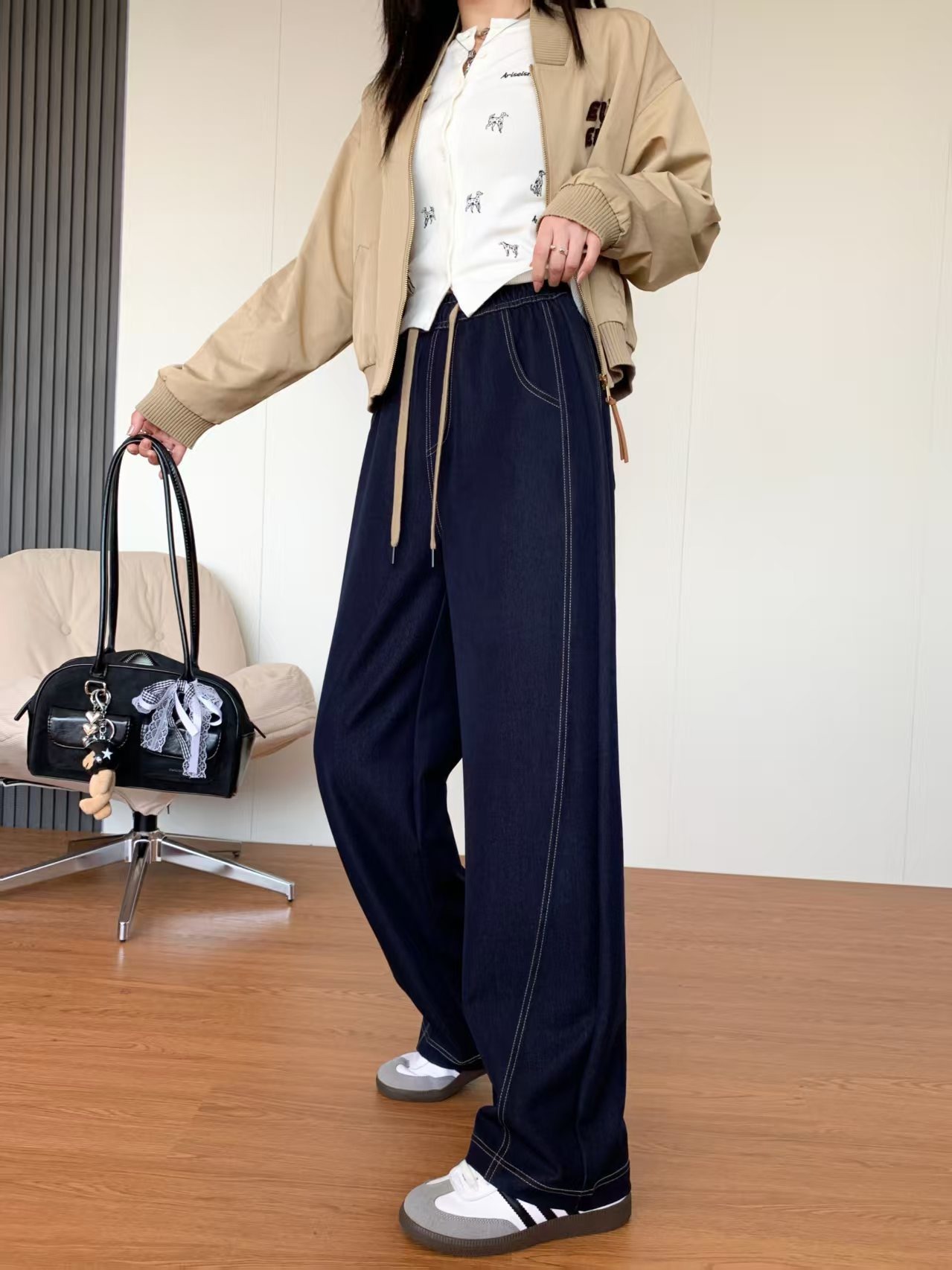 深蓝色明线弯刀高腰显瘦阔腿裤女2025夏季高腰宽松休闲香蕉牛仔裤详情15