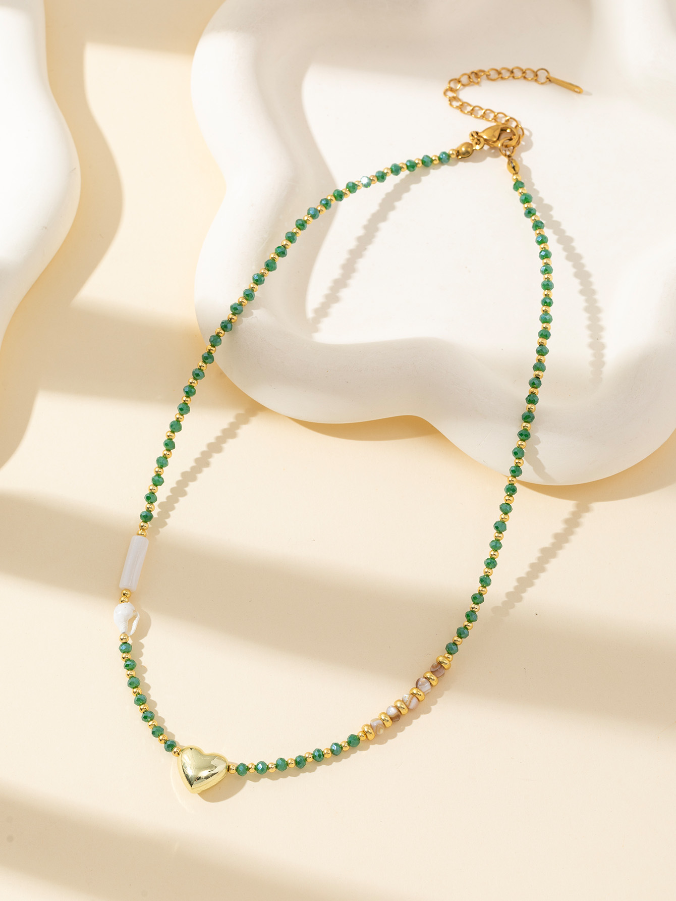 热卖轻奢极简水晶串珠贝壳爱心项链女 优雅气质时尚百搭颈链锁骨链详情2