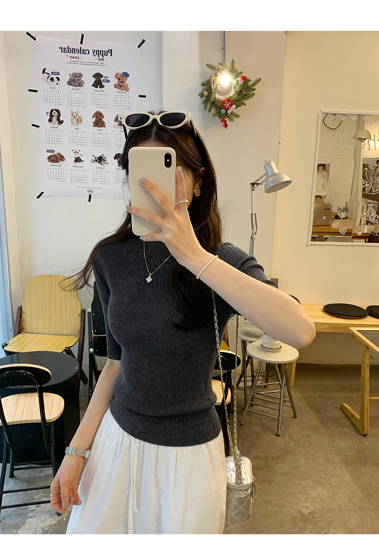 This Korean high-end, super good-looking off-the-shoulder, mid-sleeved knitted sweater is a new slimming top for women in Spring/Summer 2025 pic 10
