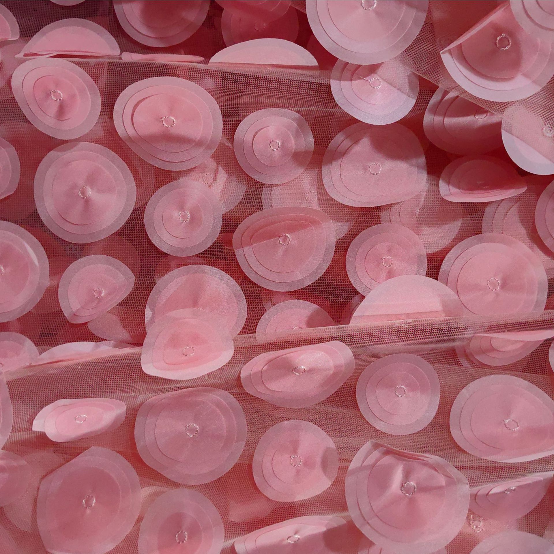 欧洲站激光立体刺绣面料多色网纱圆圈绣花布时尚女装连衣裙面料详情28