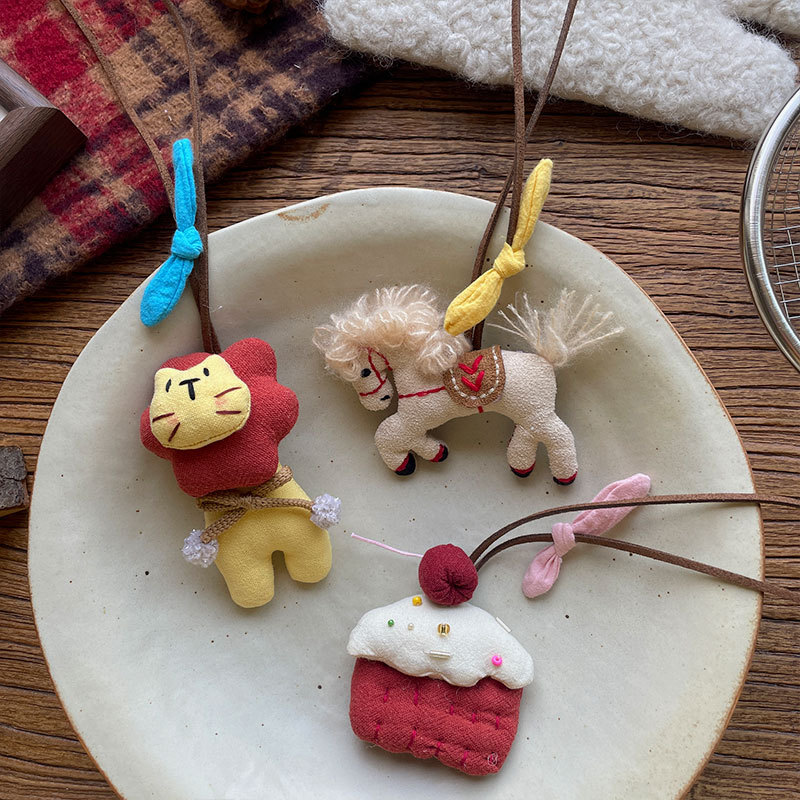 新款韩系手工布艺儿童手作项链秋冬氛围感穿搭配饰挂脖卡通装饰链详情4