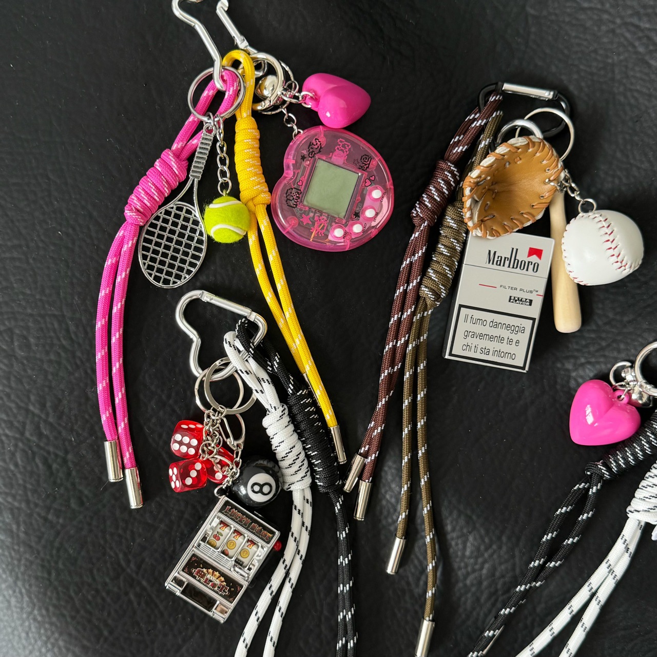 Miu series bag pendants, Dachshund figurine pendants, schoolbags, car lanyards, high-end keychains, baseball accessories pic 4