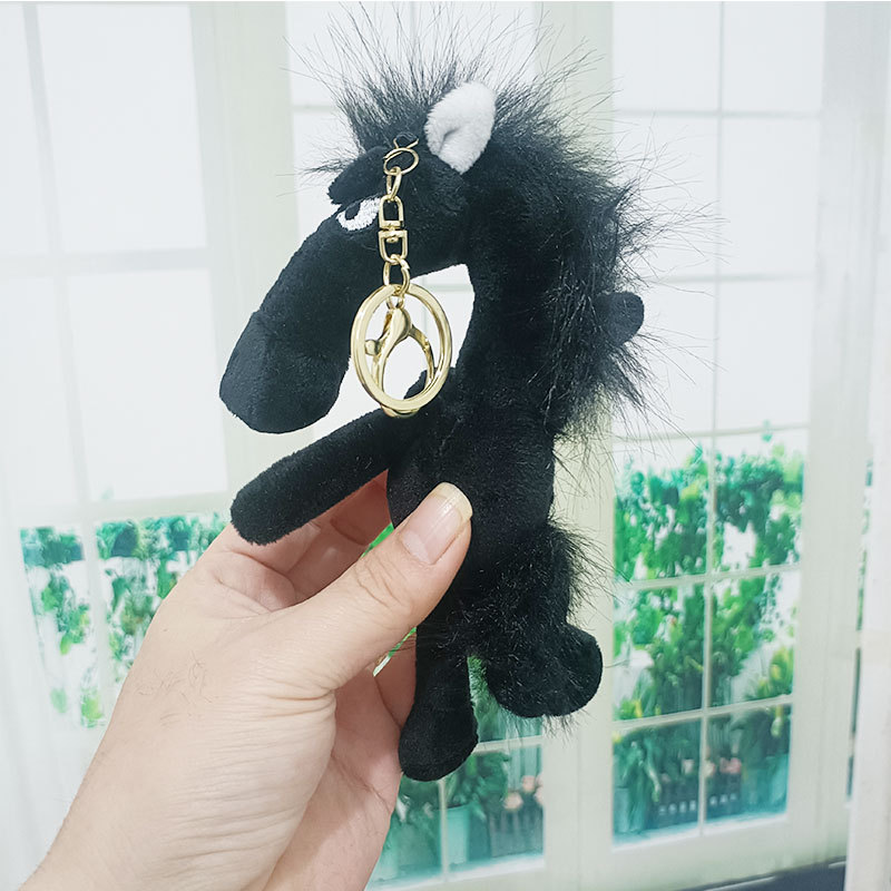 爆款2026马年吉祥物高冷黑马钥匙扣挂件玩偶毛绒玩具情侣包包挂饰详情9