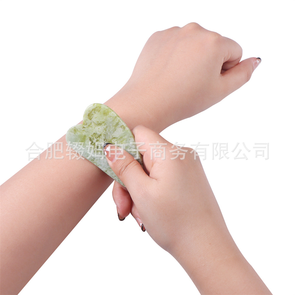 玉石刮痧板拨筋点穴脸部头疗牛角刮痧板刮痧片甲翠绿刮痧板跨境详情7
