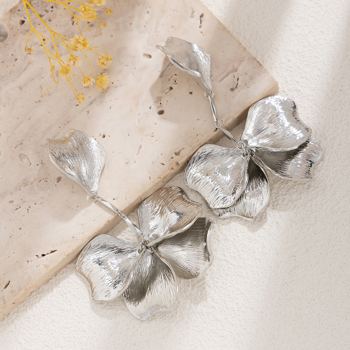 European and American cross-border accessories retro cold style leaf stud earrings fashionable design sense metal flower earrings earrings pic 30