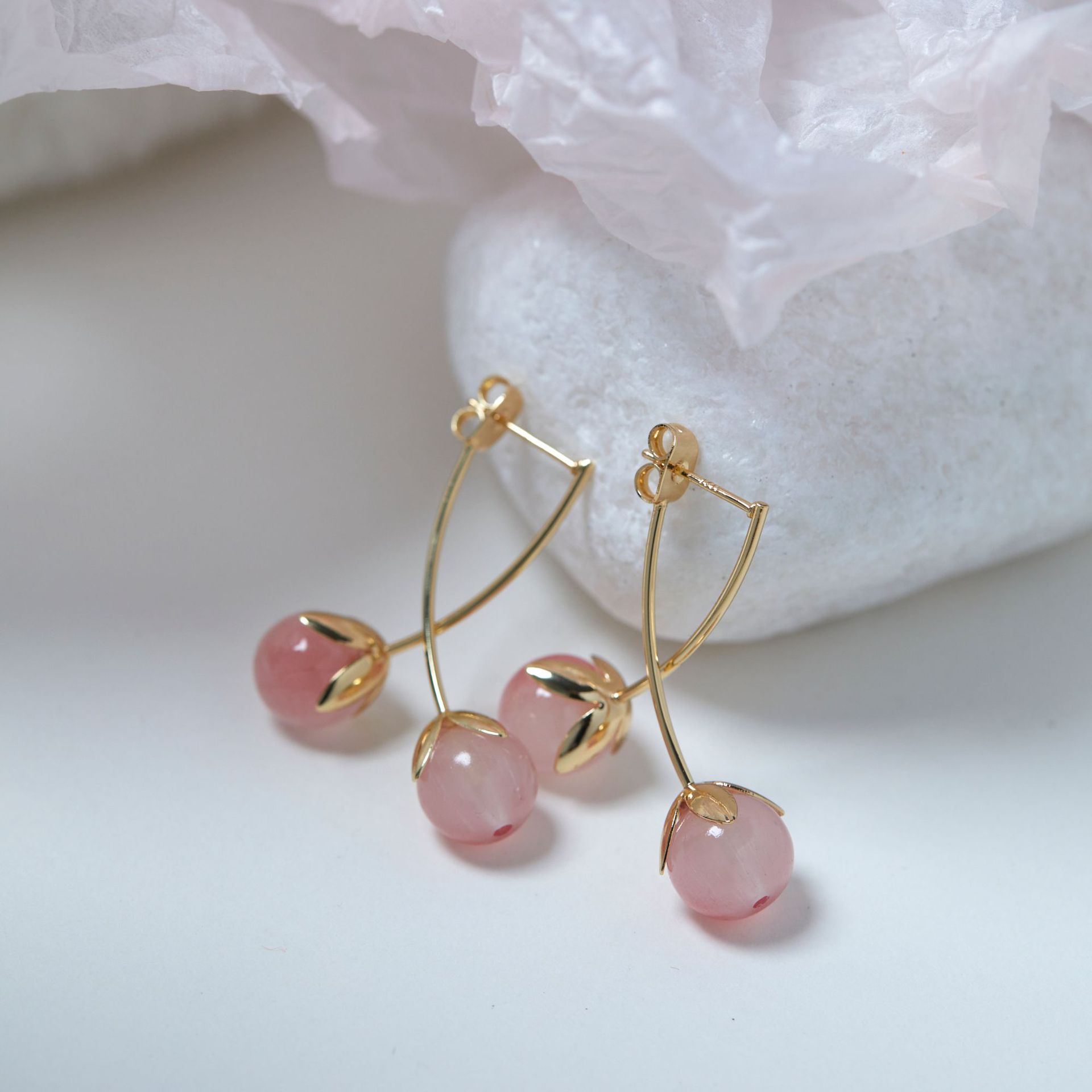 【桃夭】粉色番茄耳坠小众设计高级感耳环灵动可爱蚊香盘耳夹详情11